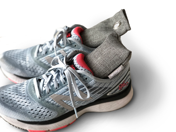 Deodorizer & Dehumidifier for running shoes